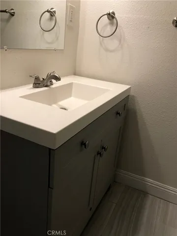 1011 Florida Street, Huntington Beach, California 92648