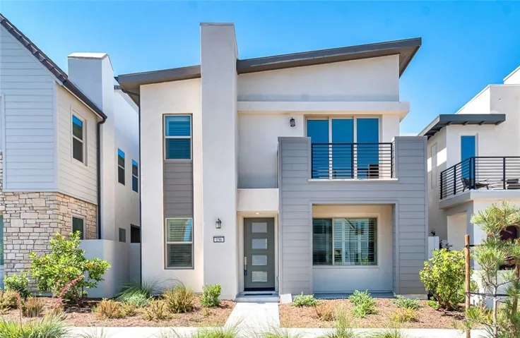 156 Scale, Irvine, California 92618