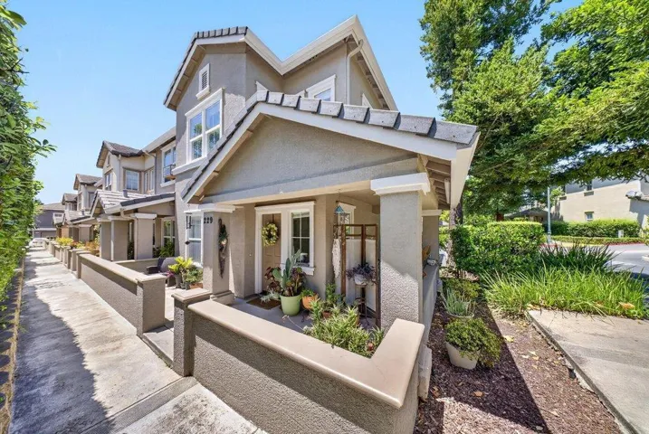 229 Lighthouse Drive, Watsonville, California 95076