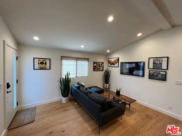 4251 S Centinela Avenue, Los Angeles, California 90066