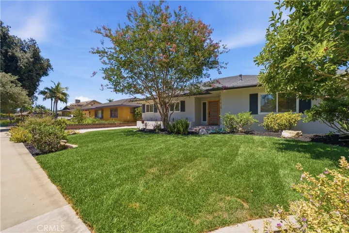 2116 Freeman, Santa Ana, California 92706