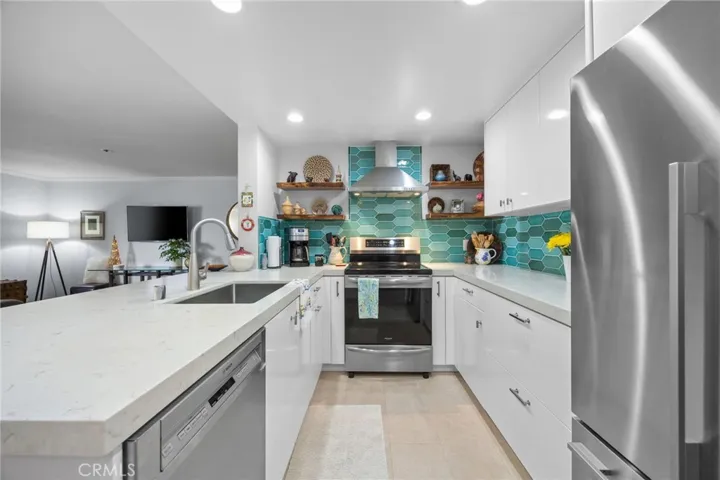 13650 Del Monte 3a, Seal Beach, California 90740
