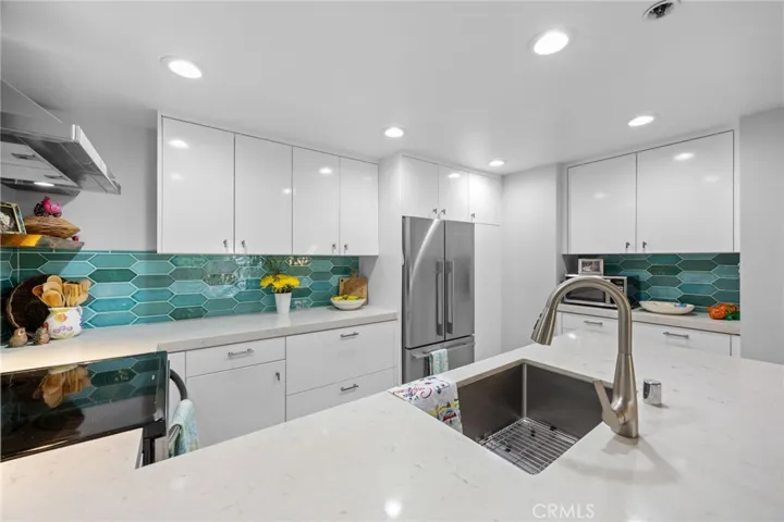 13650 Del Monte 3a, Seal Beach, California 90740