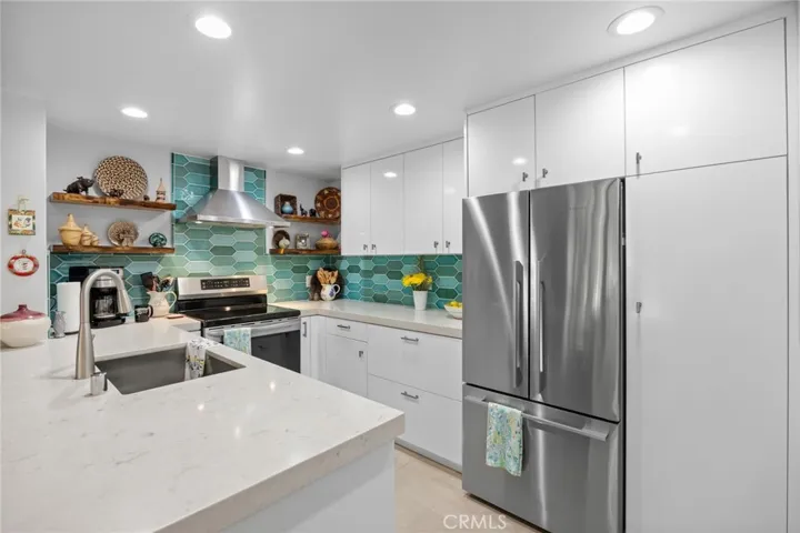 13650 Del Monte 3a, Seal Beach, California 90740