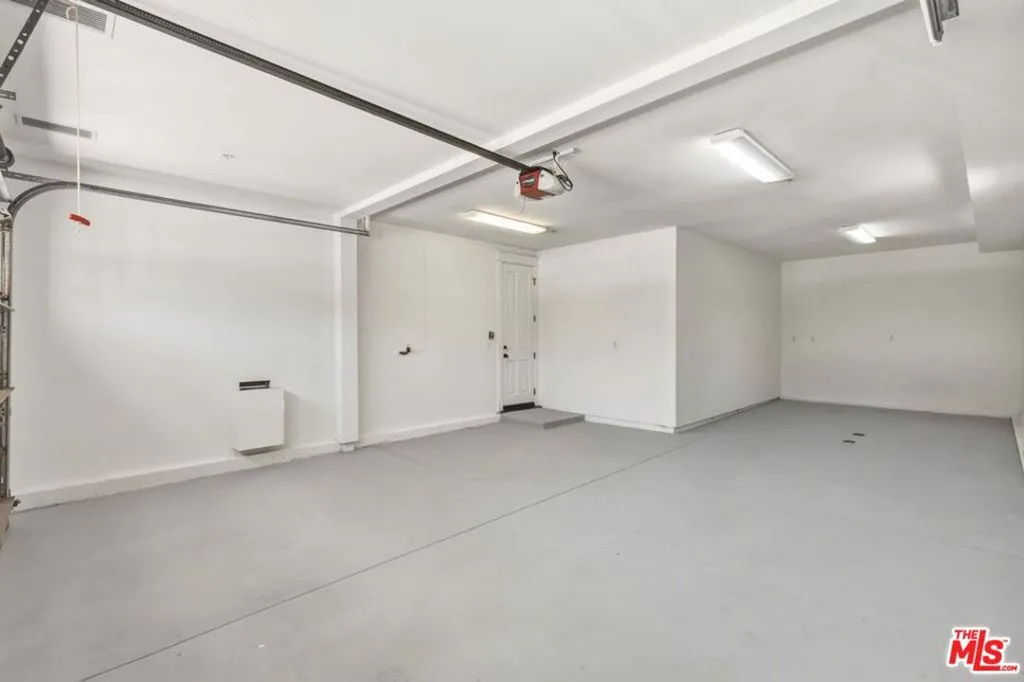 3-car garage