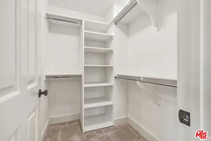 Closet 2