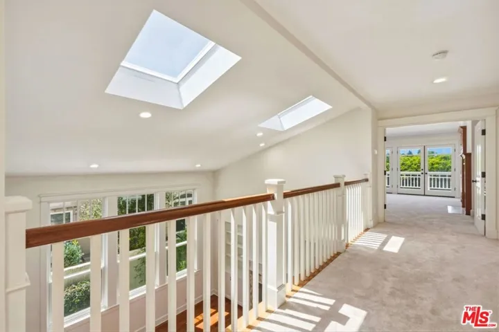 Top Floor walkway