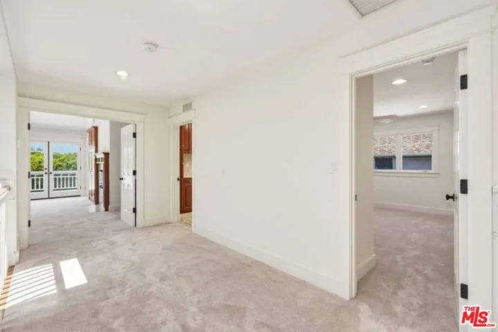 Top Floor walkway