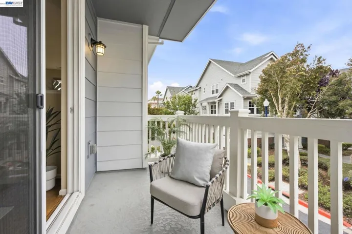 2212 Day Sailor Court, Richmond, California 94804