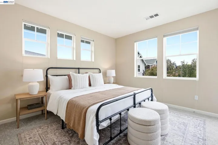 2212 Day Sailor Court, Richmond, California 94804
