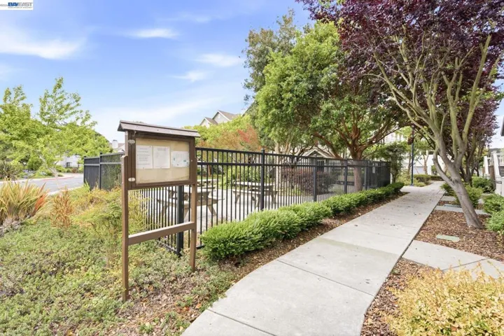 2212 Day Sailor Court, Richmond, California 94804