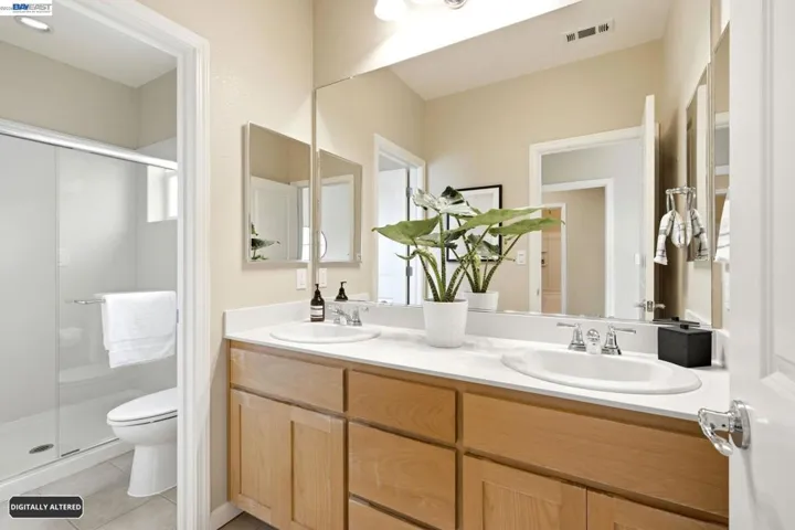 2212 Day Sailor Court, Richmond, California 94804