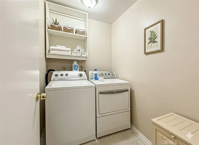 6542 Stoney View, Simi Valley, California 93063