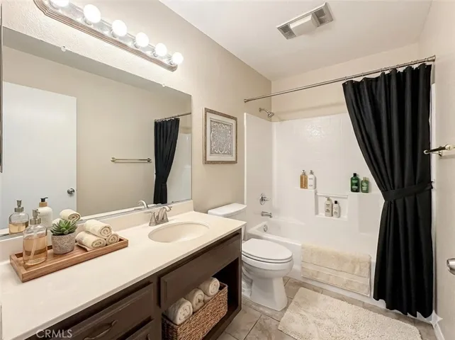 6542 Stoney View, Simi Valley, California 93063
