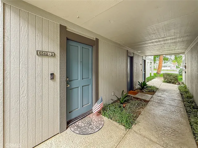 6542 Stoney View, Simi Valley, California 93063