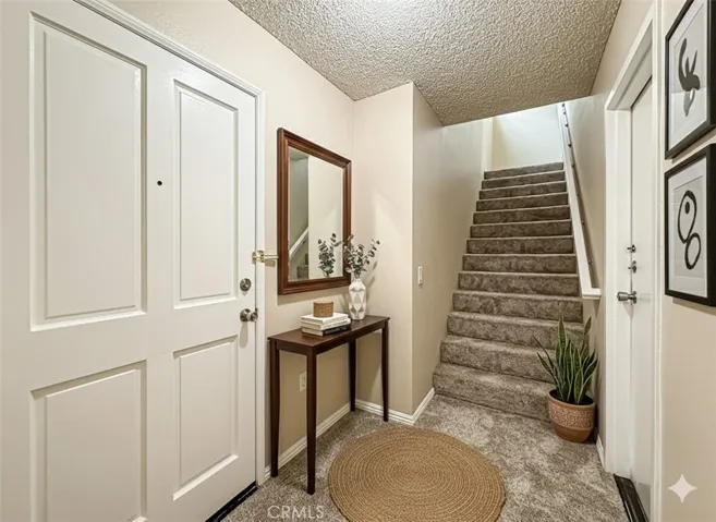 6542 Stoney View, Simi Valley, California 93063