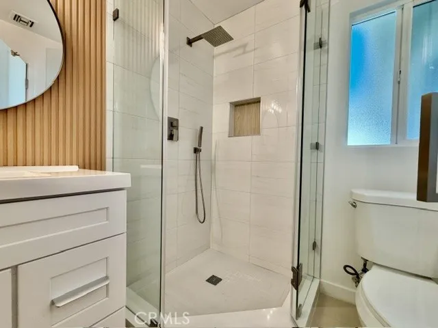 23130 Hartland, West Hills, California 91307