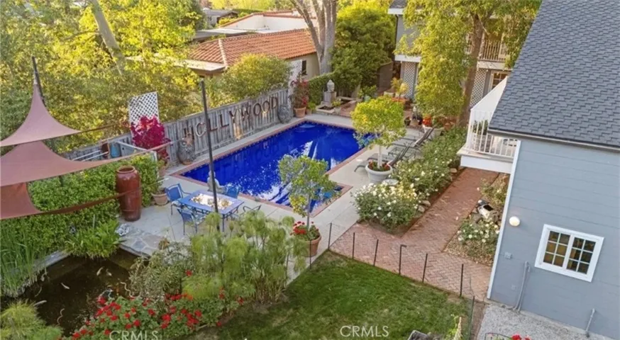 23134 Collins Street, Woodland Hills, California 91367