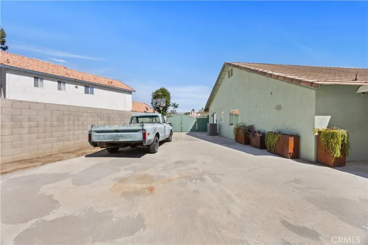 7307 Chilibre, Bakersfield, California 93313