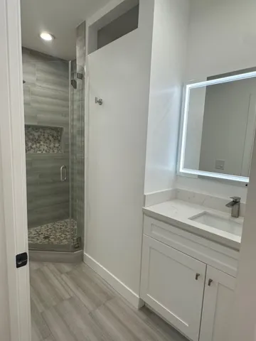 1810 Verdugo Vista C, Glendale, California 91208