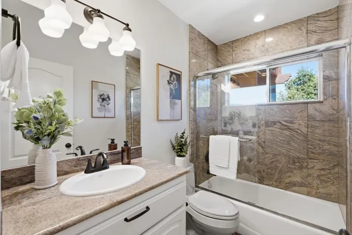 21546 Alma Court, Los Gatos, California 95033