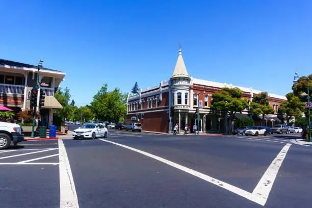 21546 Alma Court, Los Gatos, California 95033
