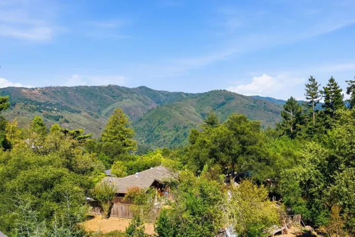 21546 Alma Court, Los Gatos, California 95033