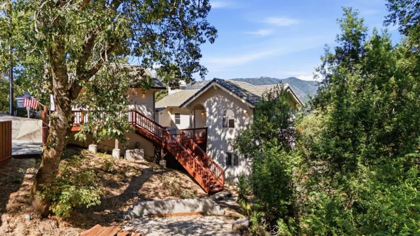 21546 Alma Court, Los Gatos, California 95033