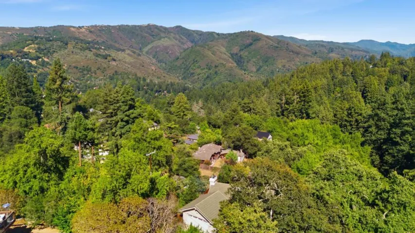 21546 Alma Court, Los Gatos, California 95033