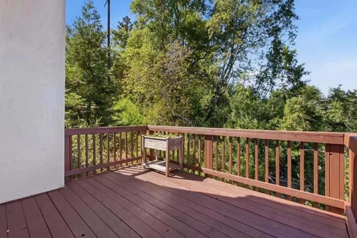 21546 Alma Court, Los Gatos, California 95033
