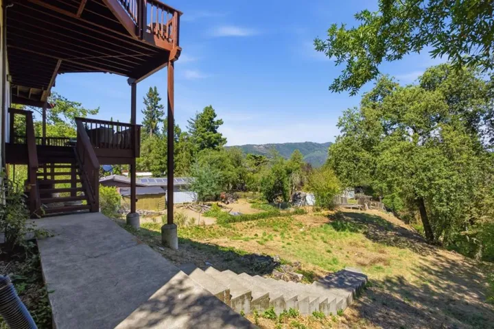 21546 Alma Court, Los Gatos, California 95033