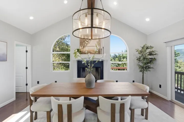 21546 Alma Court, Los Gatos, California 95033