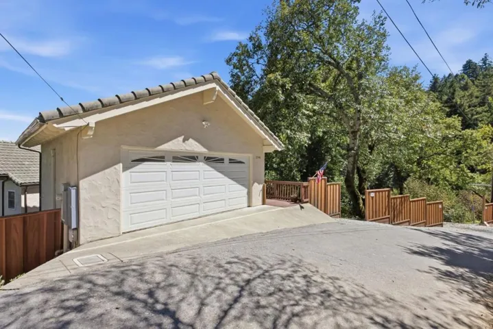 21546 Alma Court, Los Gatos, California 95033