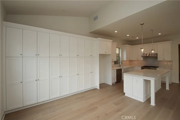 205 Birdseye, Irvine, California 92618
