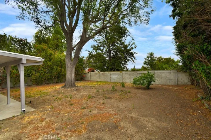 7006 Helmsdale Road, West Hills, California 91307