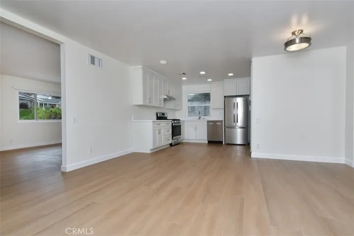 7006 Helmsdale Road, West Hills, California 91307