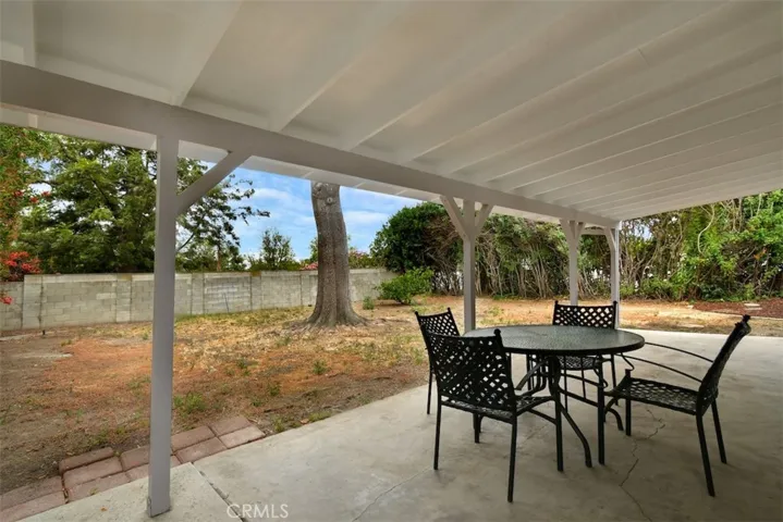 7006 Helmsdale Road, West Hills, California 91307
