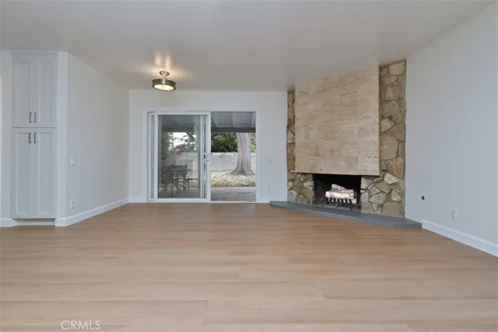 7006 Helmsdale Road, West Hills, California 91307