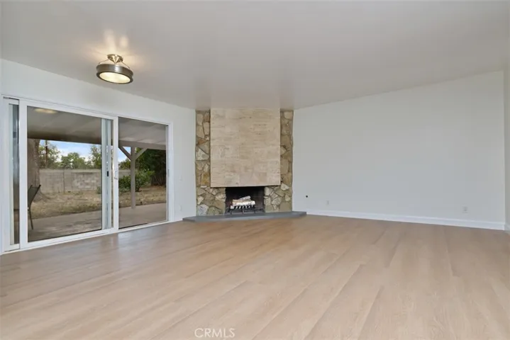 7006 Helmsdale Road, West Hills, California 91307
