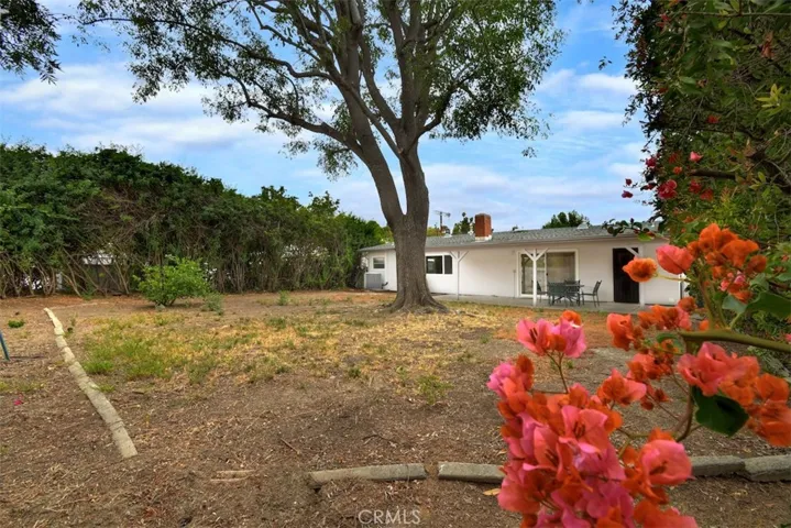 7006 Helmsdale Road, West Hills, California 91307