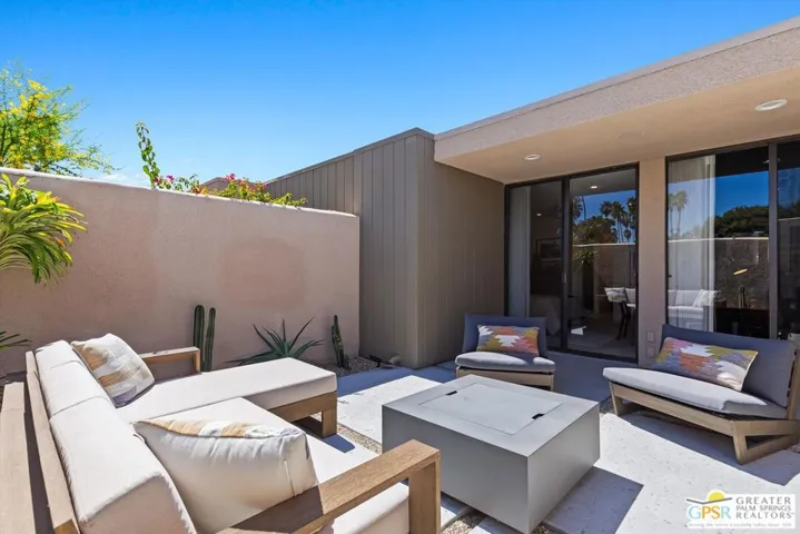 1845 S La Paloma, Palm Springs, California 92264