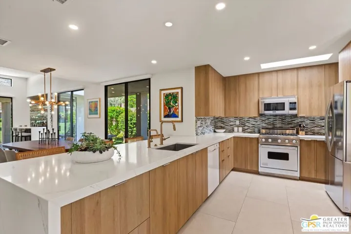 1845 S La Paloma, Palm Springs, California 92264