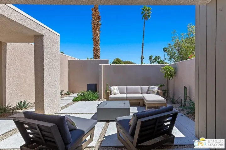 1845 S La Paloma, Palm Springs, California 92264
