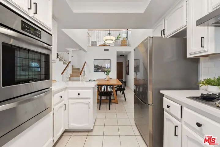 14468 Yukon Avenue, Hawthorne, California 90250
