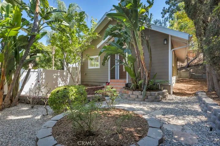 4540 Del Moreno Drive, Woodland Hills, California 91364