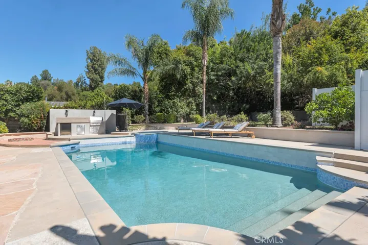 4540 Del Moreno Drive, Woodland Hills, California 91364