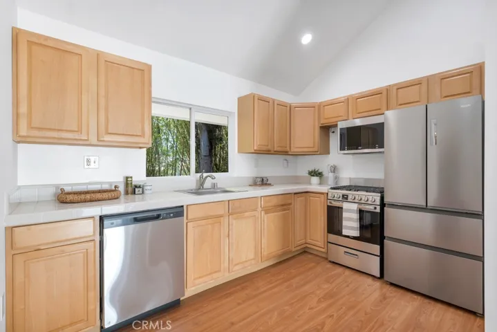 4540 Del Moreno Drive, Woodland Hills, California 91364