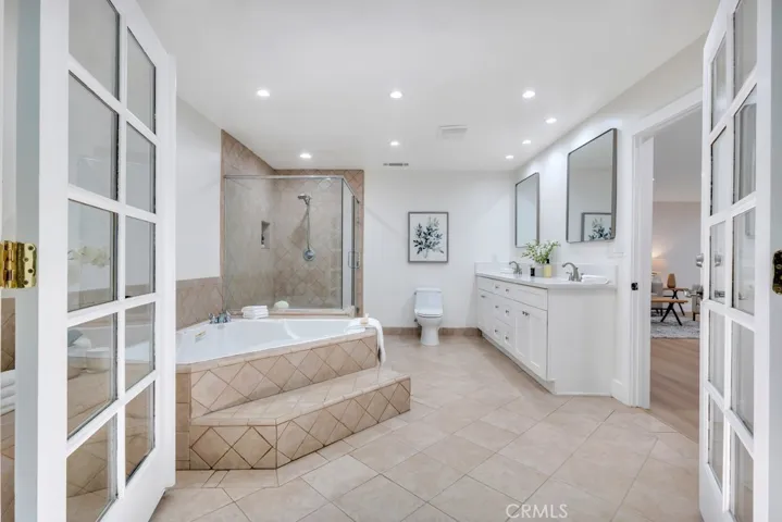 4540 Del Moreno Drive, Woodland Hills, California 91364