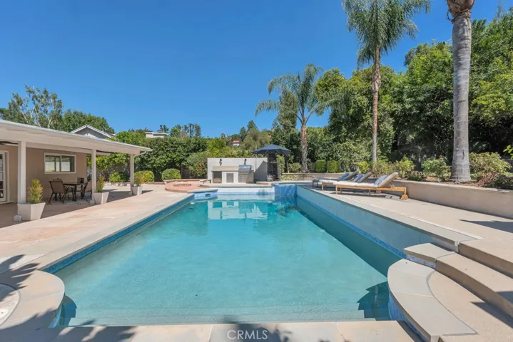 4540 Del Moreno Drive, Woodland Hills, California 91364