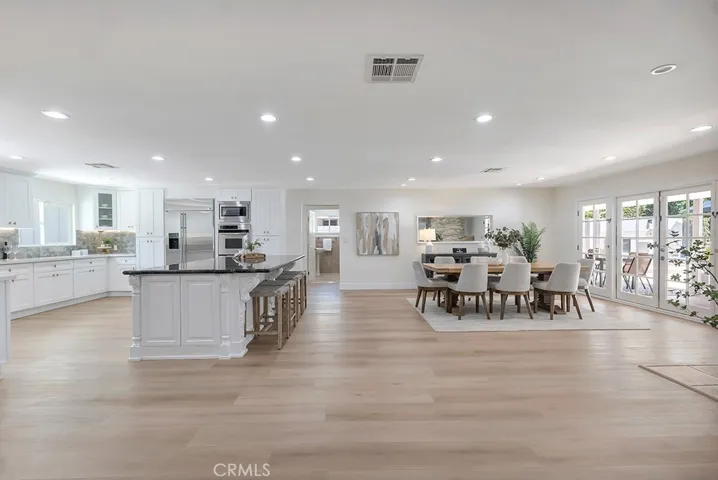 4540 Del Moreno Drive, Woodland Hills, California 91364